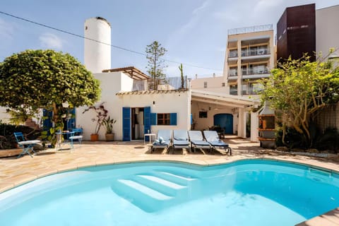 Property building, Living room, Swimming pool