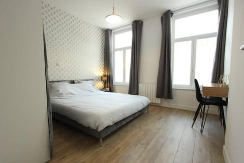 Appartement centre de Valenciennes entièrement équipé 64m2 Apartment in Valenciennes