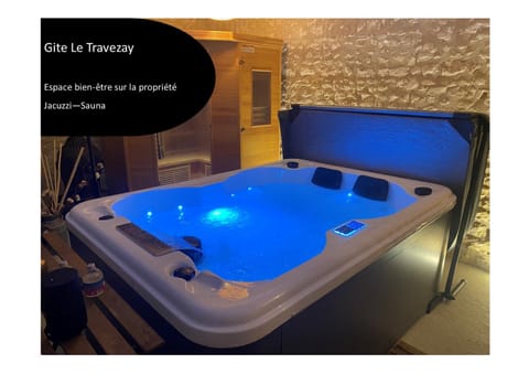 Hot Tub, Sauna, Spa and wellness centre/facilities