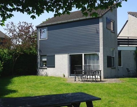Haringvliet 077 - Noordzeepark Ouddorp - NOT INTENDED FOR COMPANY OR WORK-RELATED STAYS House in Ouddorp
