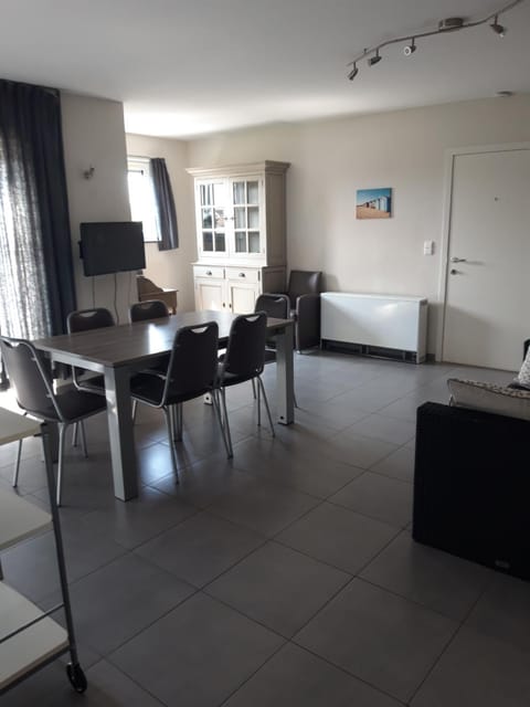 Duplex met zwembad Neoportus Apartment in Koksijde