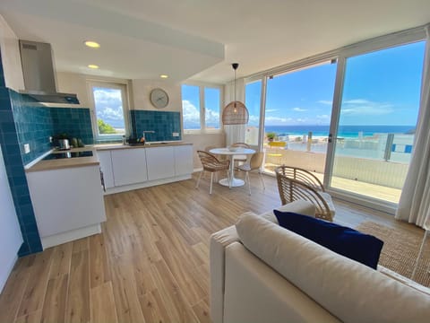 Communal lounge/ TV room, View (from property/room), View (from property/room), Kitchen or kitchenette, Living room, Photo of the whole room, Dining area, Landmark view, Landmark view, Sea view, Sea view, Street view, Street view