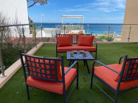 Patio, Sea view