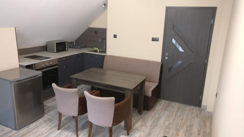 Kitchen or kitchenette, Living room, Dining area