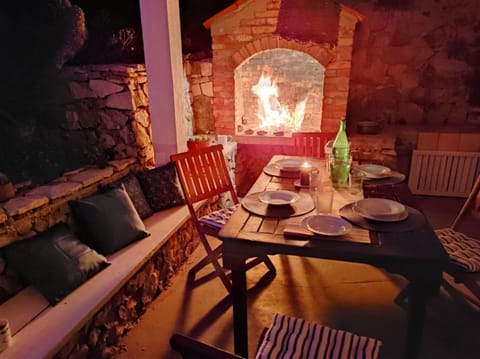 BBQ facilities, Dining area