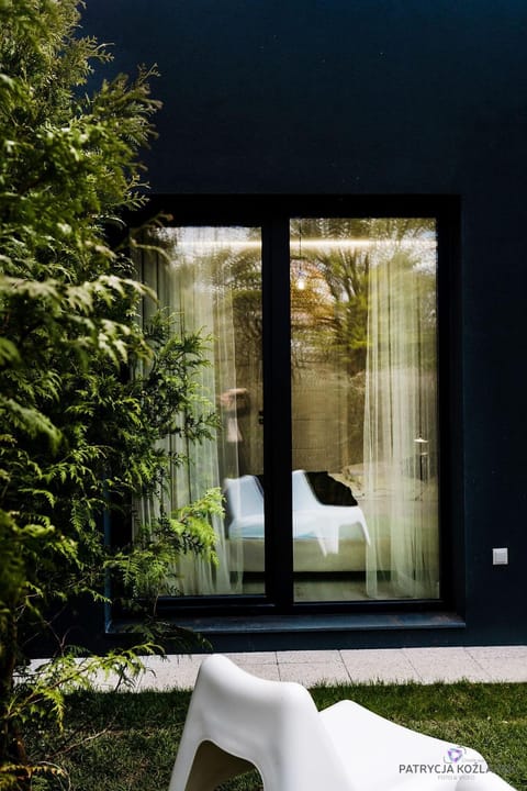 Apartament Black Apartment in West Pomeranian Voivodeship, Poland