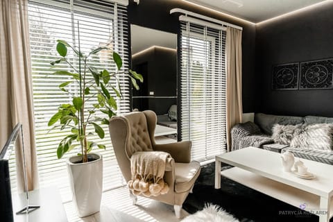 Apartament Black Apartment in West Pomeranian Voivodeship, Poland