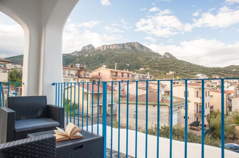 Property building, Balcony/Terrace