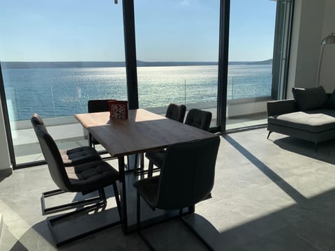 Dining area, Sea view
