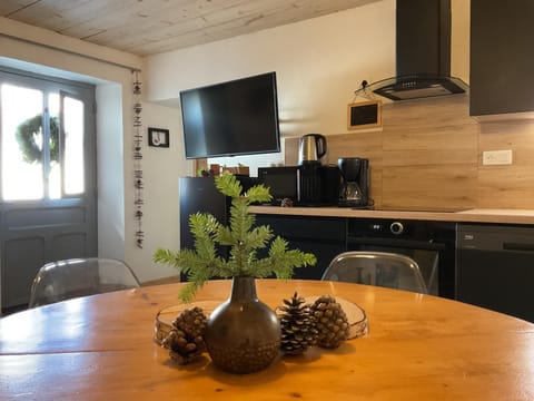 Au charmant chablis Apartment in Jura