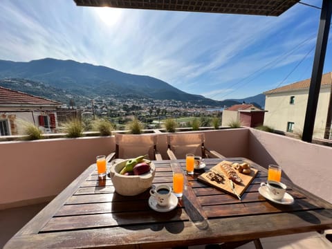 Balcony/Terrace, Balcony/Terrace, Mountain view, Sea view, Breakfast