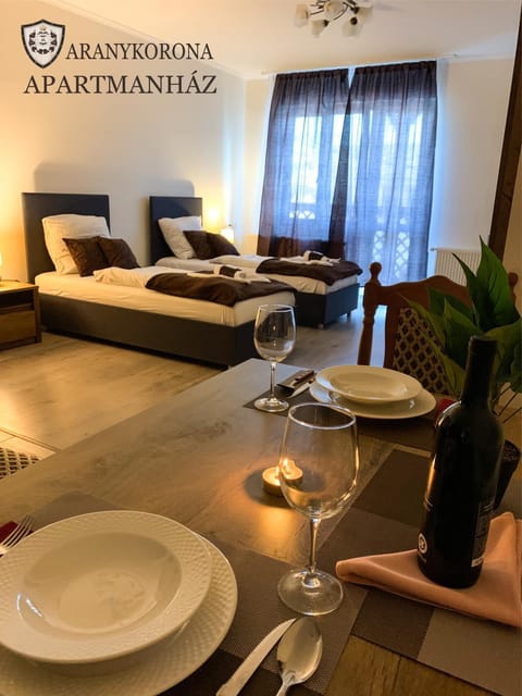 Bed, Dinner