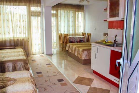 Balcony/Terrace, Street view