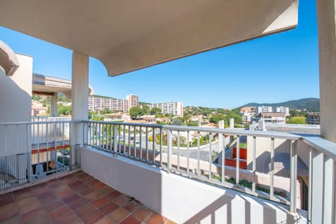 Apt With Pool 10 Min From The Beach Apartment in Sainte-Maxime