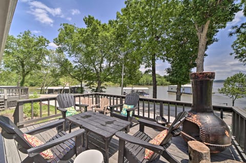 Dock and Grand Lake Access! Idyllic Afton Getaway House in Cleora