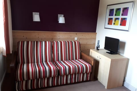 Nice Studio With Mountain View Apartment in Mâcot-la-Plagne