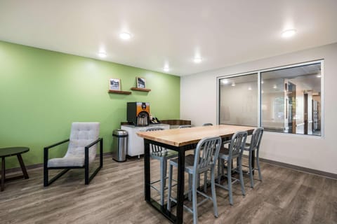 Lobby or reception, On site