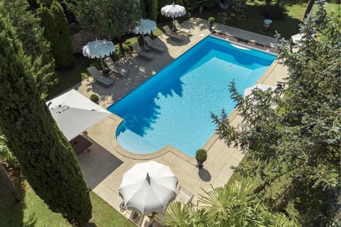 Bird's eye view, Pool view