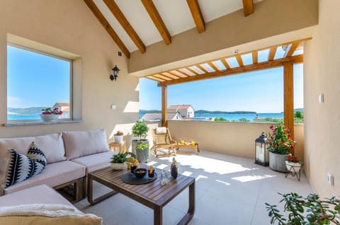 Seating area, Beach, Sea view