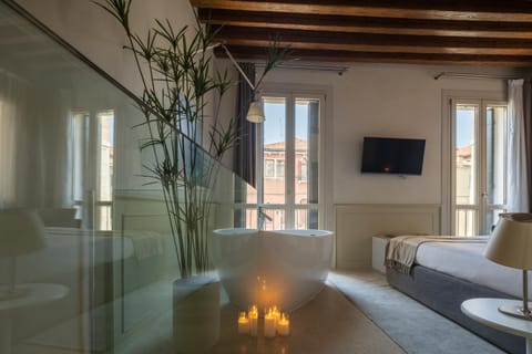 Bedroom, Bath