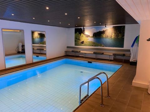 Spa and wellness centre/facilities, Pool view, Swimming pool