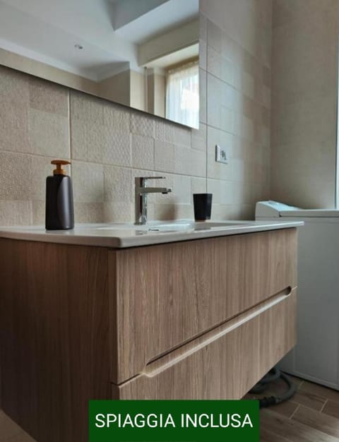 House Lillina ,appartamento vicino al mare con spiaggia privata ,ombrellone e lettini Apartment in San Benedetto del Tronto