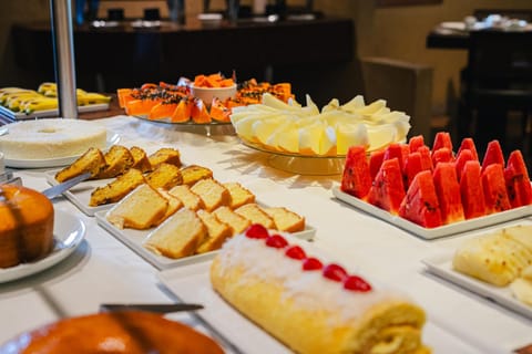 Breakfast, Buffet breakfast