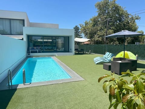 Garden, Swimming pool