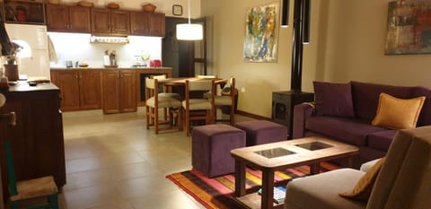 Living room, Dining area, kitchen