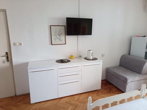 APARTMAN I SOBE MARIJANA Apartment in Lika-Senj County