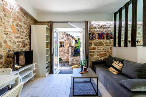 Luxury apartments SKALINADA near beaches, Tisno - Dalmatia Apartment in Tisno