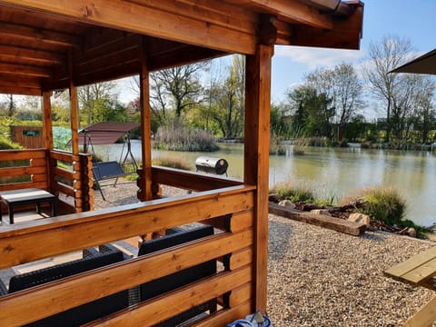 Kingfisher Cabin Cabin in West Lindsey District