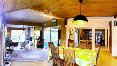 Lounge or bar