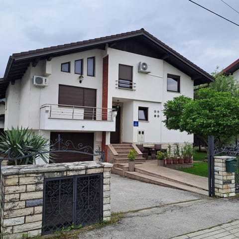 Villa Behić House in Lika-Senj County