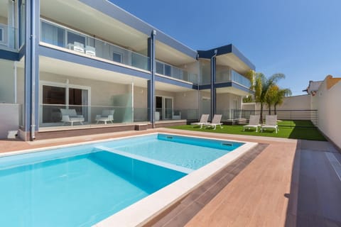Property building, Swimming pool