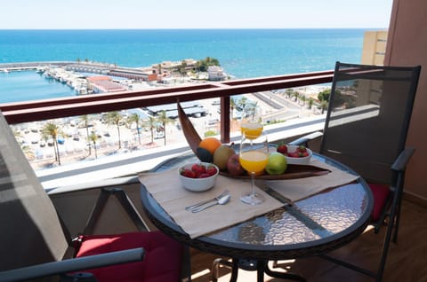 Bird's eye view, View (from property/room), Balcony/Terrace, Sea view, Breakfast