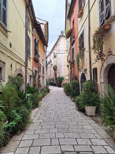 Nearby landmark, Day, Neighbourhood, Street view