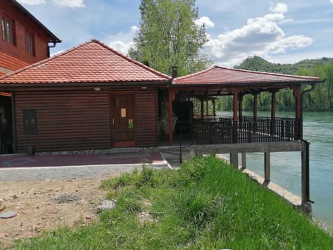 VIKENDICA ODMOR NA DRINI House in Zlatibor District, Serbia