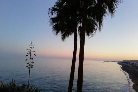 Natural landscape, Balcony/Terrace, Sea view