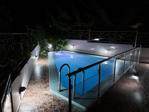 Pool view, Swimming pool