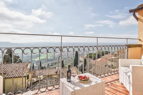 La Terrazza - Together in Tuscany Apartment in Cortona