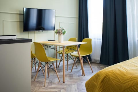 TV and multimedia, Photo of the whole room, Dining area