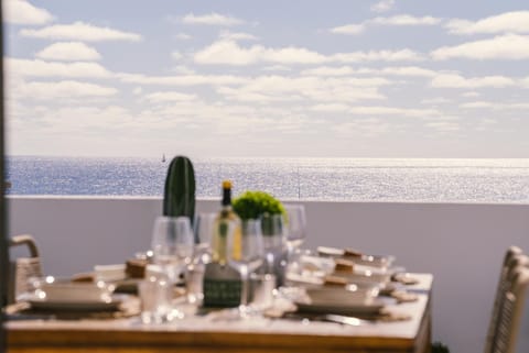 Day, Natural landscape, Dining area, Sea view
