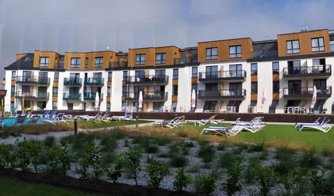 Property building, Neighbourhood, Swimming pool