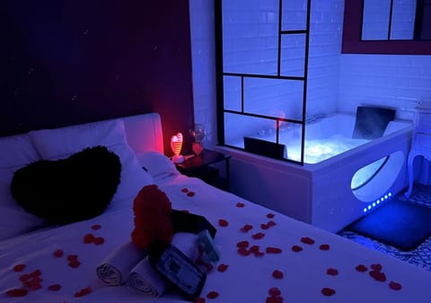 Hot Tub, Hot Tub, Bath