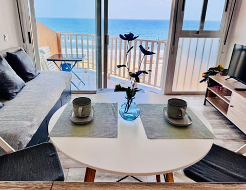View (from property/room), Living room, Dining area