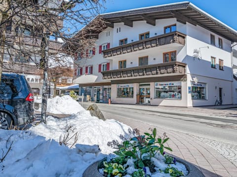Property building, Winter