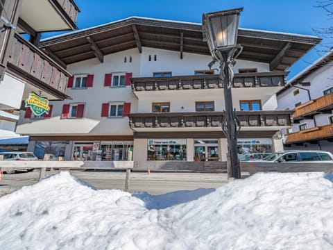 Property building, Winter