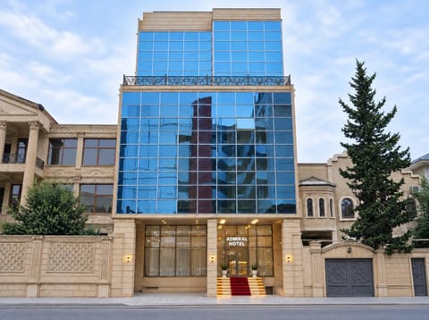 Property building, Facade/entrance, Day
