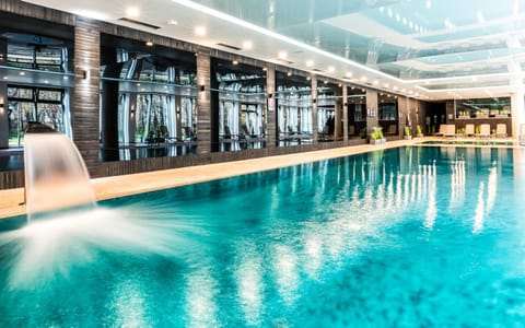 Swimming pool, Swimming pool